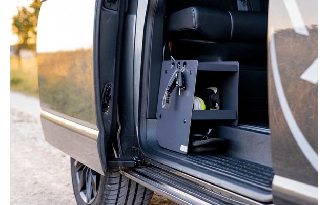 BusBoxx shoeBOXX VW T5 / T6  Schuhregal für Fahrzeugtür