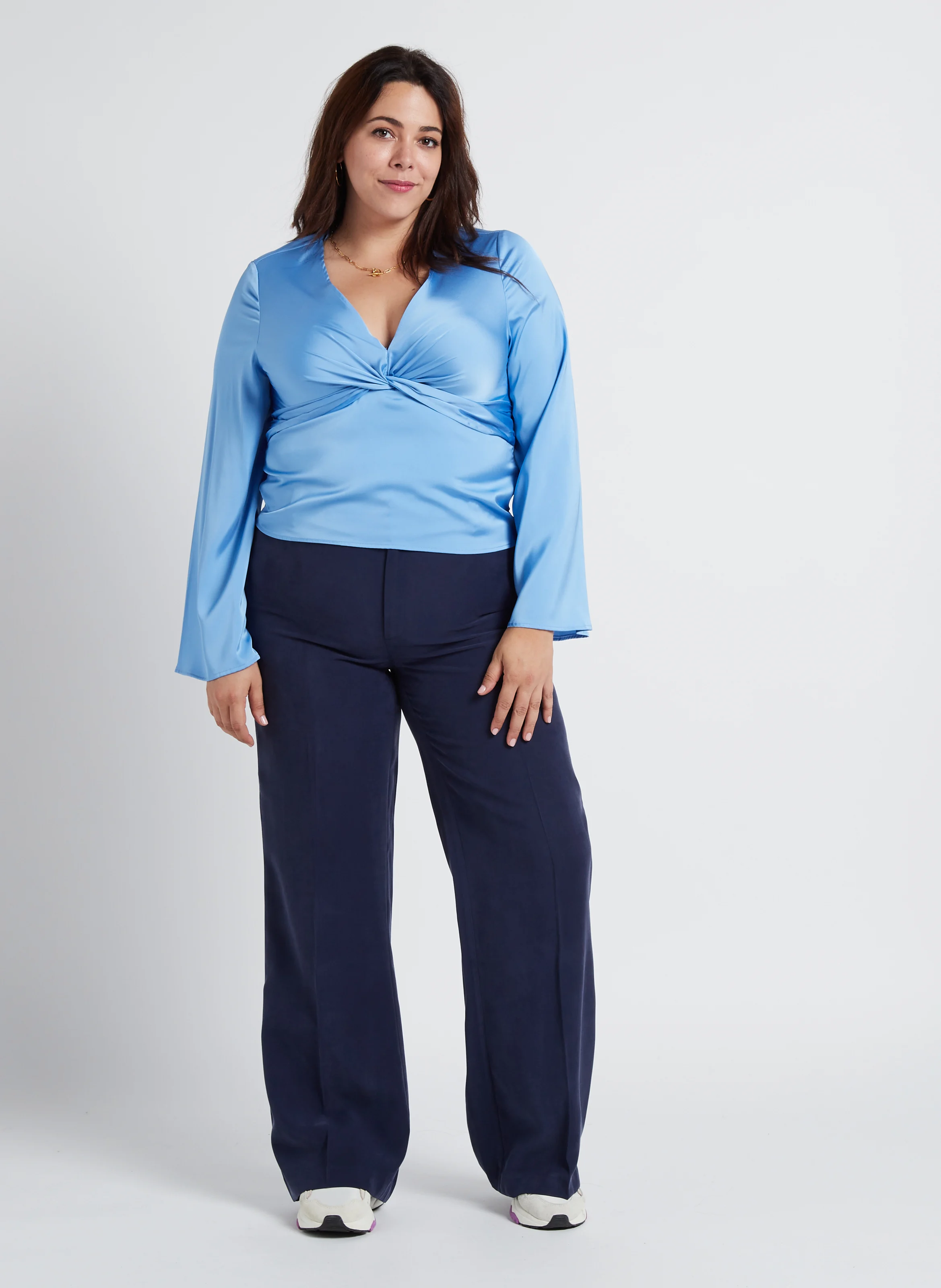 Top fluide col V satiné | Bleu