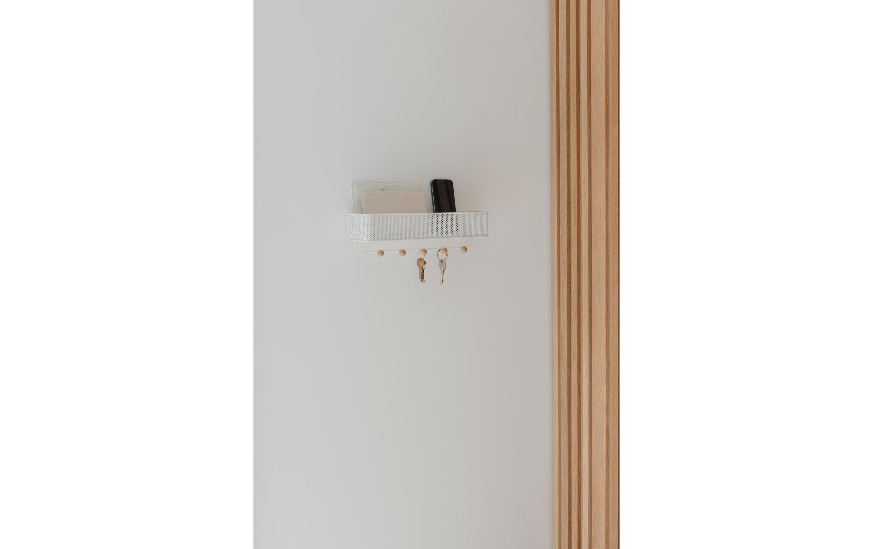 Wandgarderobe Estique WeissLeiste aus Stahl