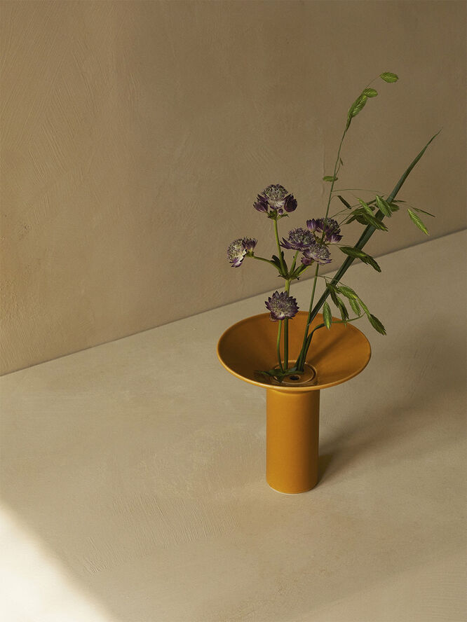 Audo Copenhagen Hana Vase, H14,5, Ochre