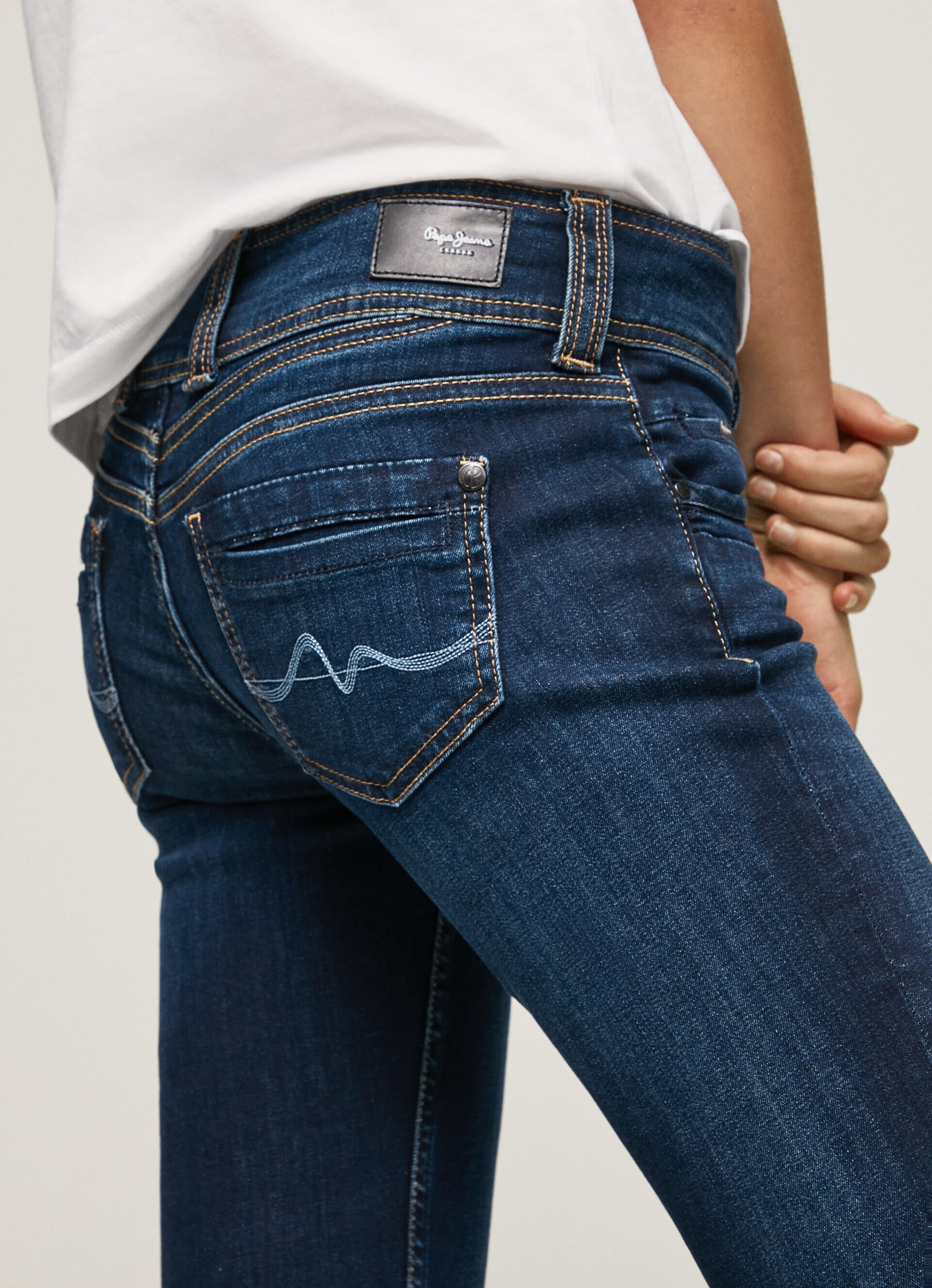 CALÇA JEANS GEN FIT REGULAR CINTURA MÉDIA - jeans