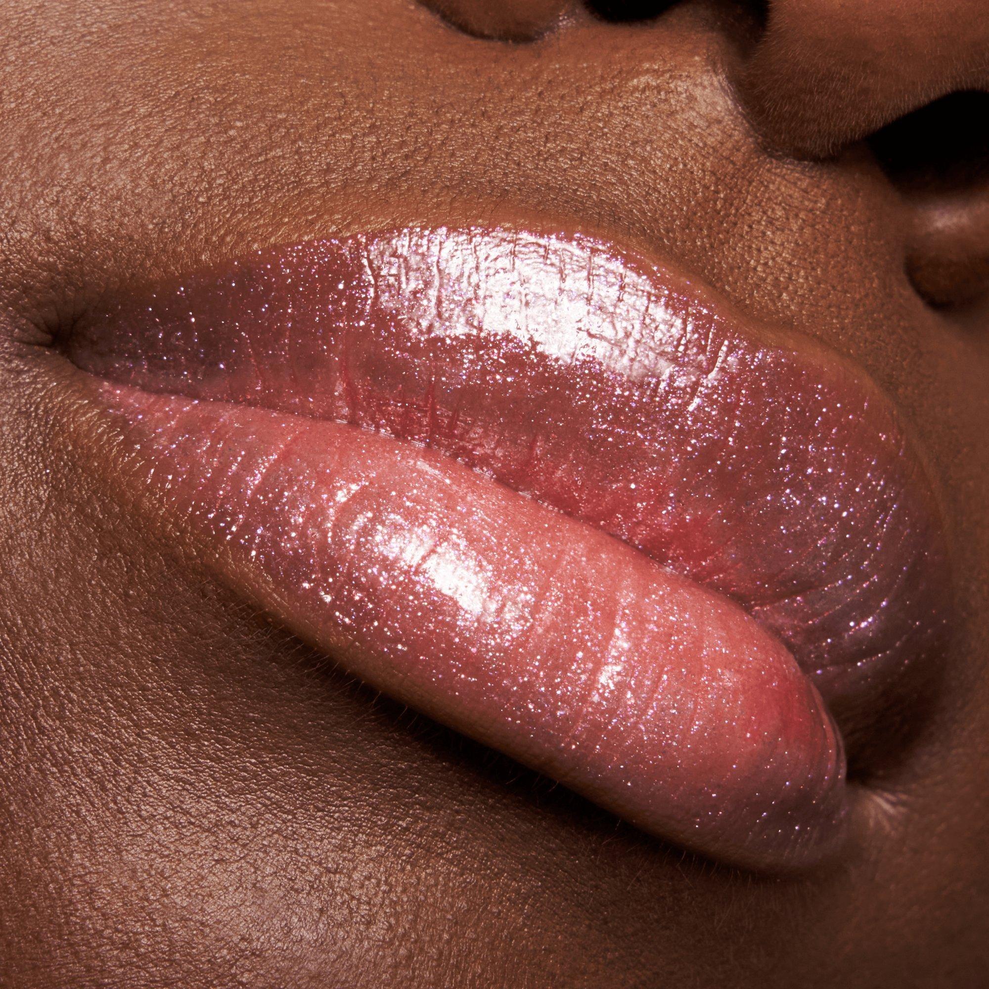 META GLOW MULTI-REFLECTIVE LIPGLOSS