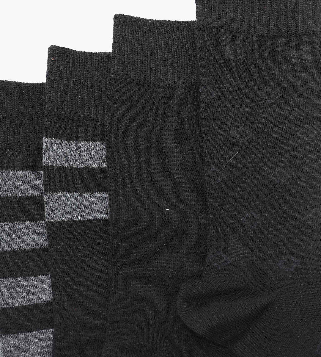 DIM<br>Conjunto de 4 pares de meias