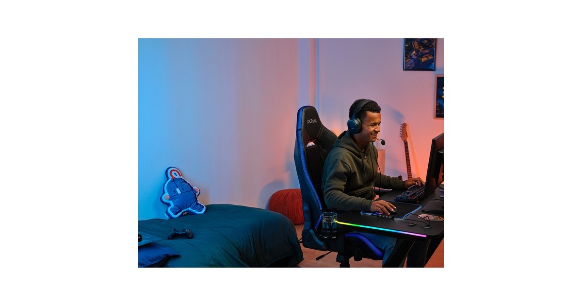 TrustGXT 709 Luminus RGB-gamingbureau gaming desk  (Zwart)