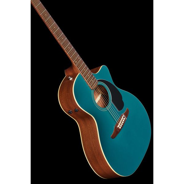 Fender Newporter Player TPL WN