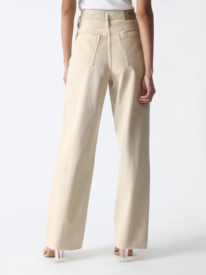 Calça jeans comprida - cor areia