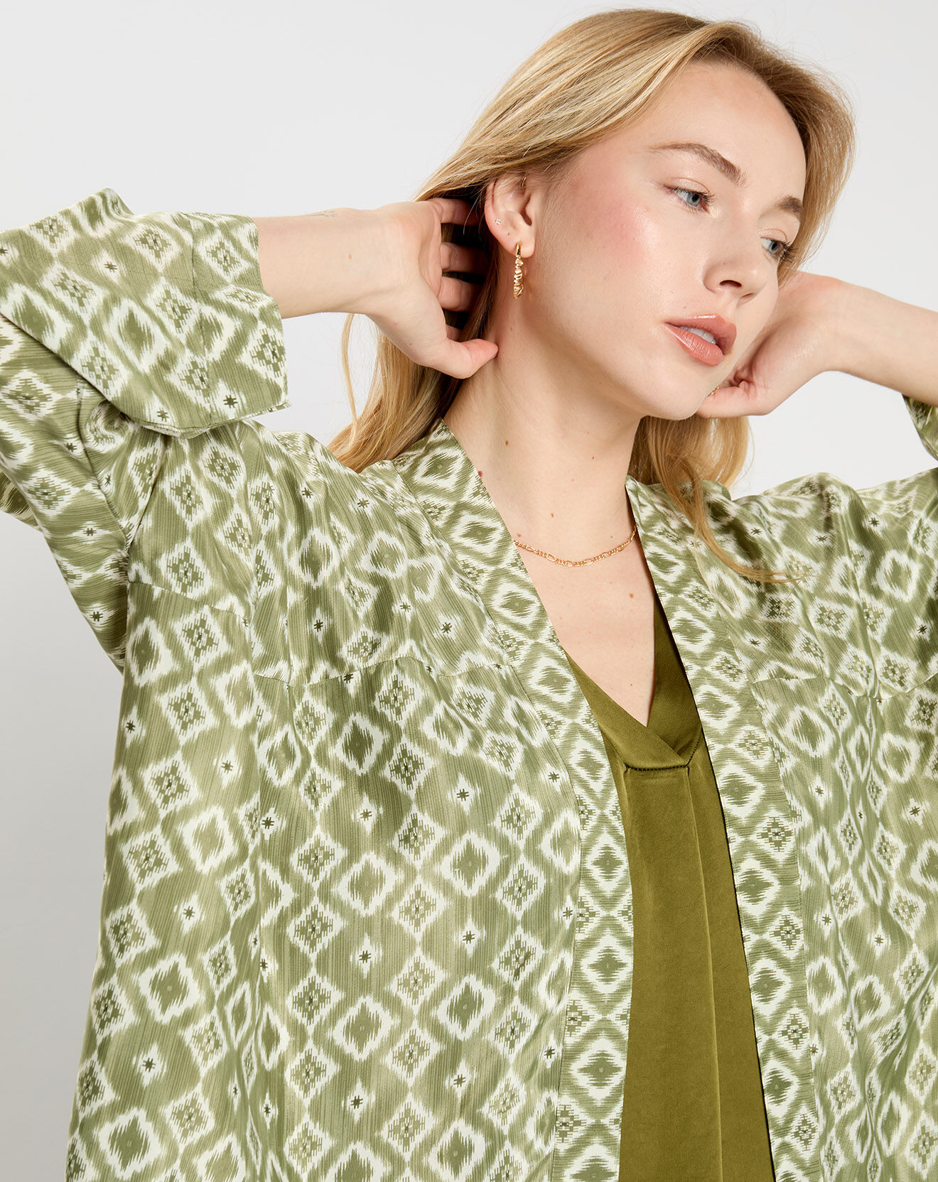 Lauren Vidal Kimono en Soie mélangée Sasha imprimé vert