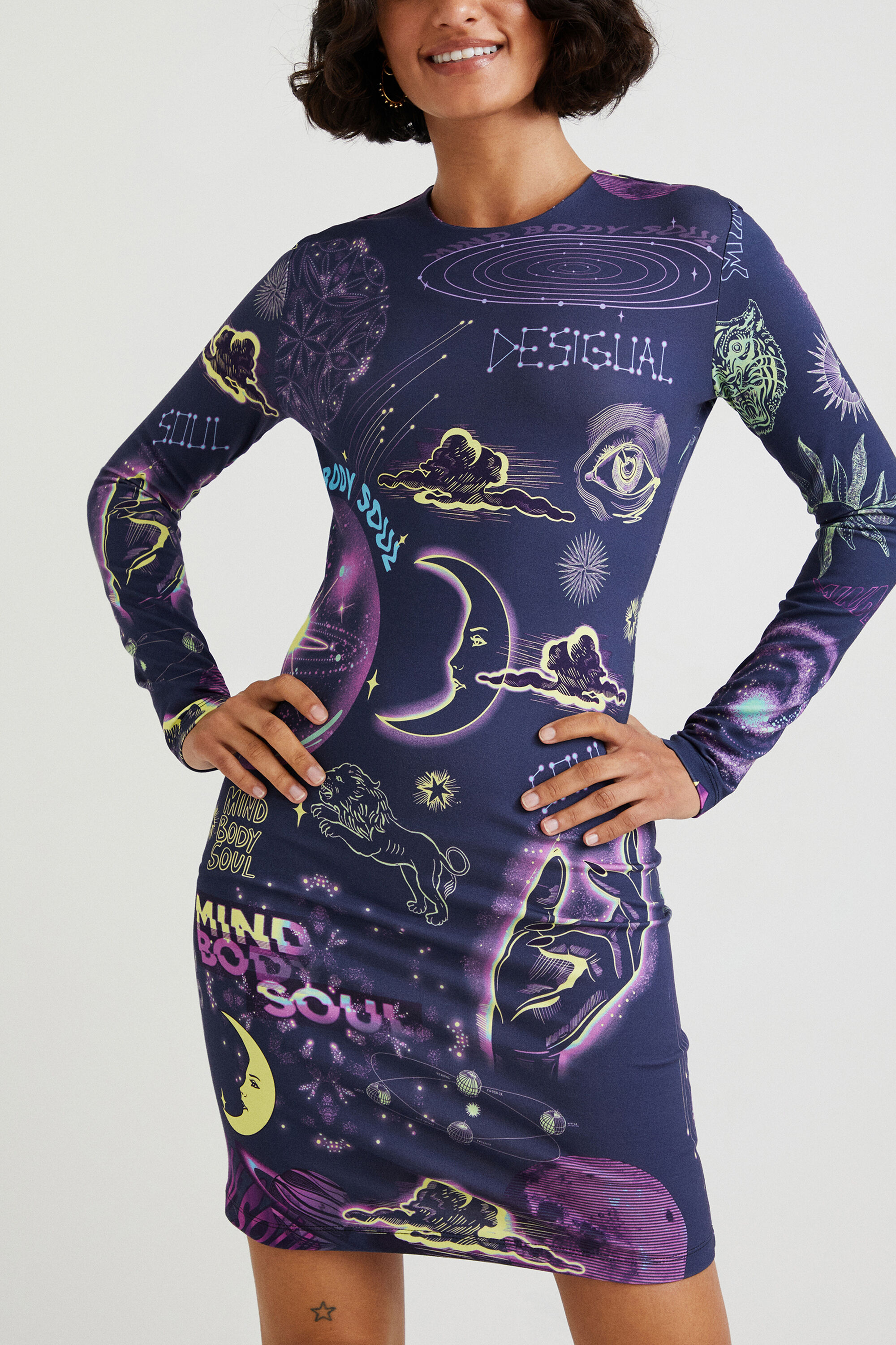 Vestido slim astrologia