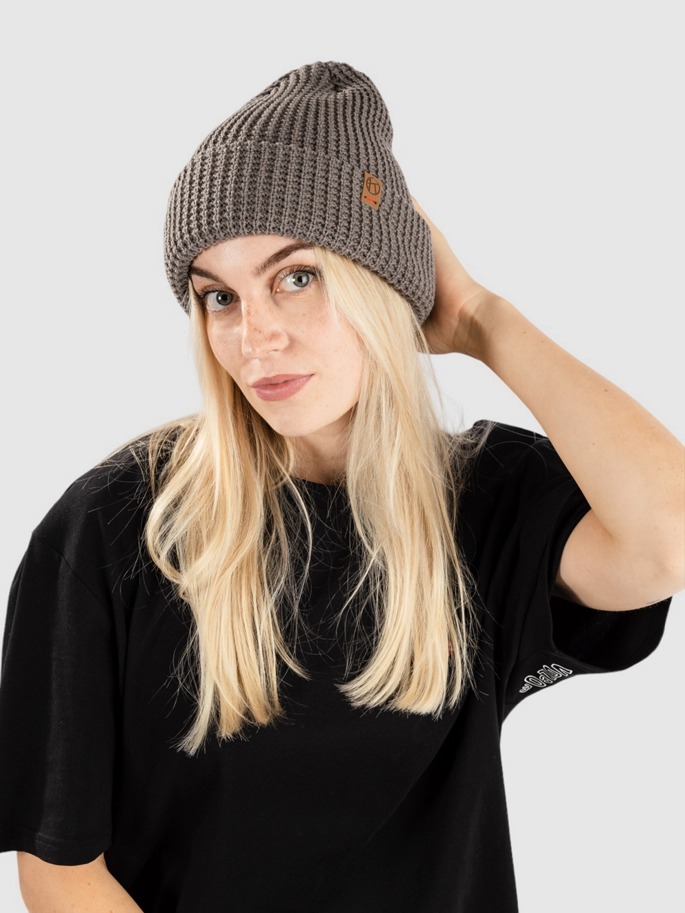 Kazane Alder Beanie charcoal gray
