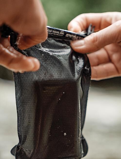 MATADOR - SAC ETANCHE PORTE SAVON SOAP BAR CASE
