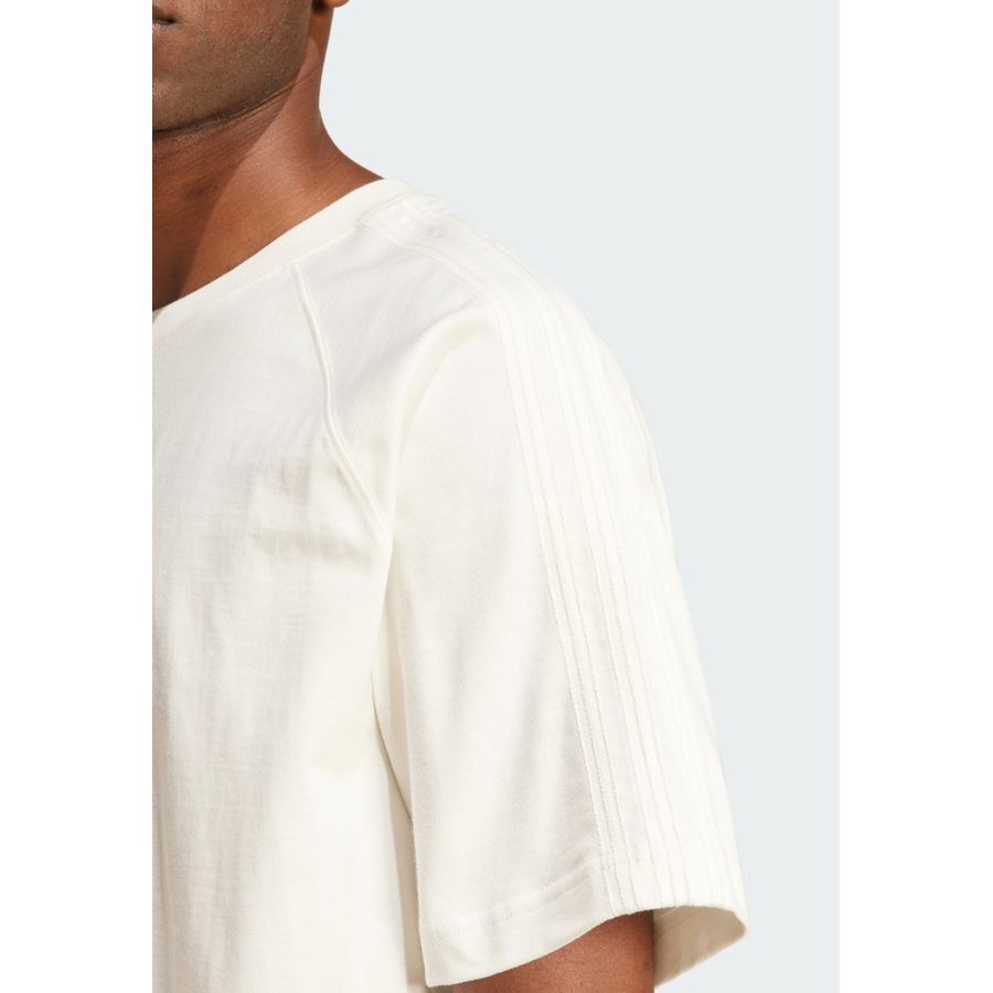 Adidas Original T-shirt Premium Essentials