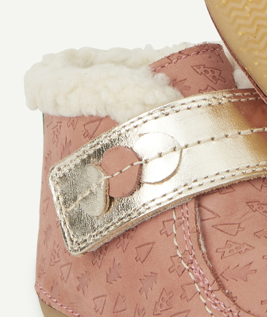 KICKERSBOTTINES BÉBÉ EN CUIR ROSE MOTIF SAPINS AVEC SHERPA