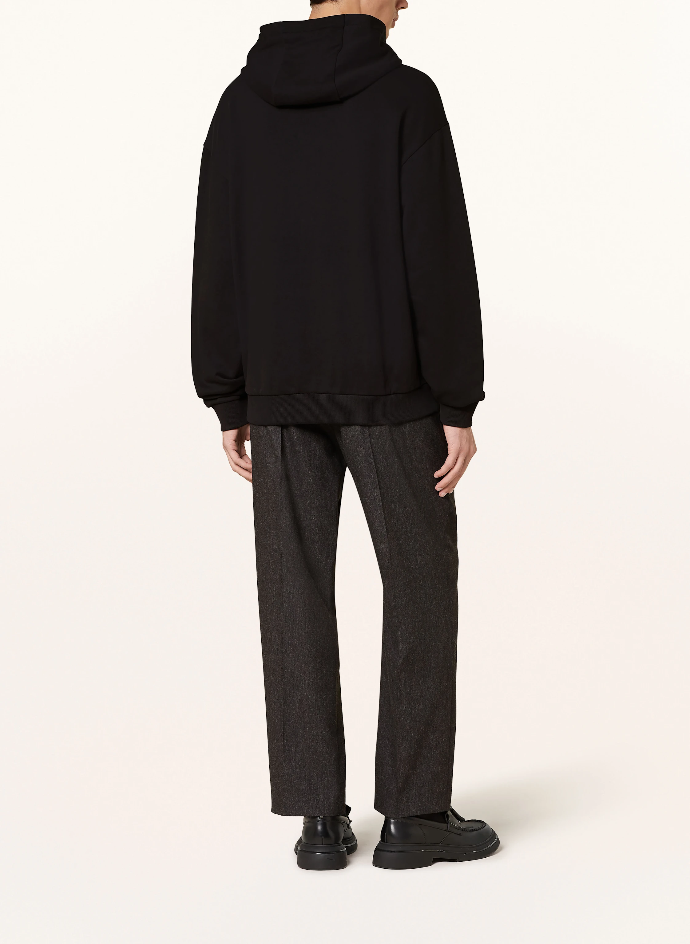 HUGO Hoodie DESEQINO mit Pailletten