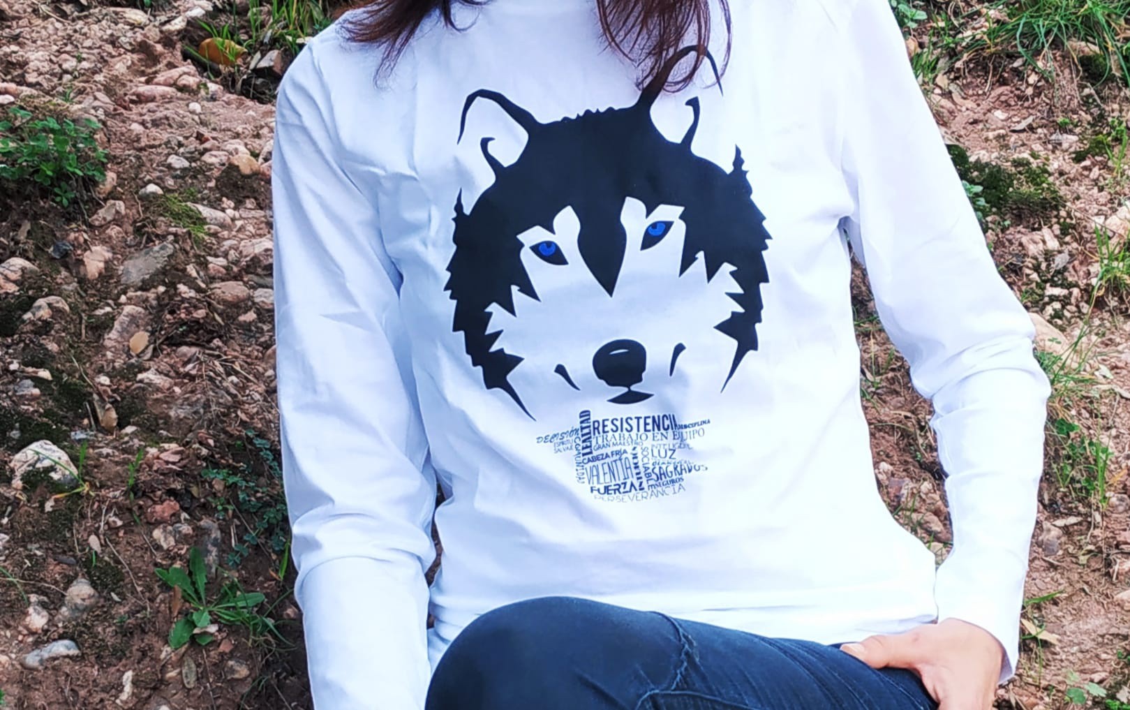 Camiseta unissex com estampa de lobo, branca
