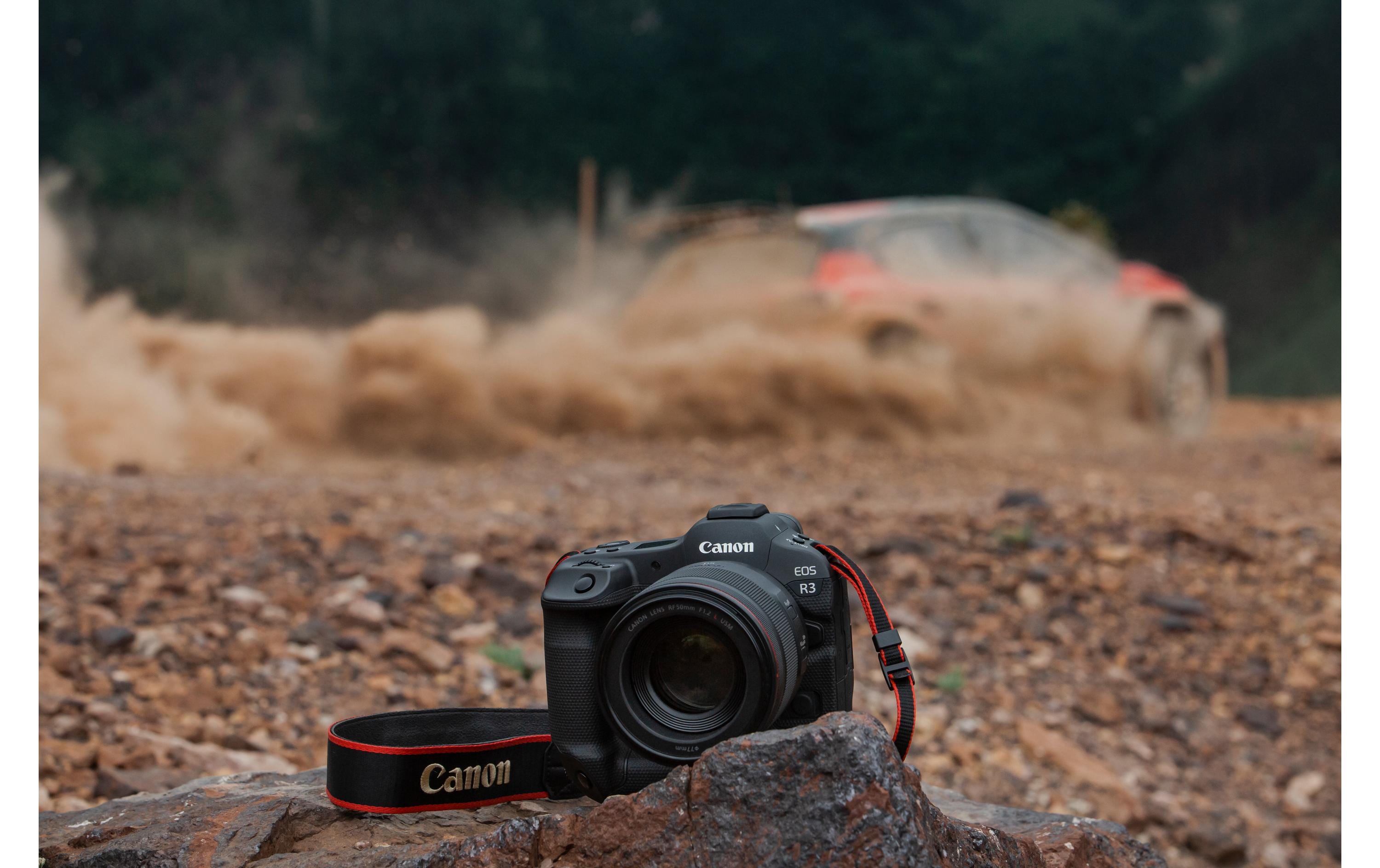 Fotokamera EOS R3 Kit RF 100-300mm F/2.8L IS USM<br>Blitzschnelle Systemkamera zum Fotografieren und Filmen inklusive Objektiv