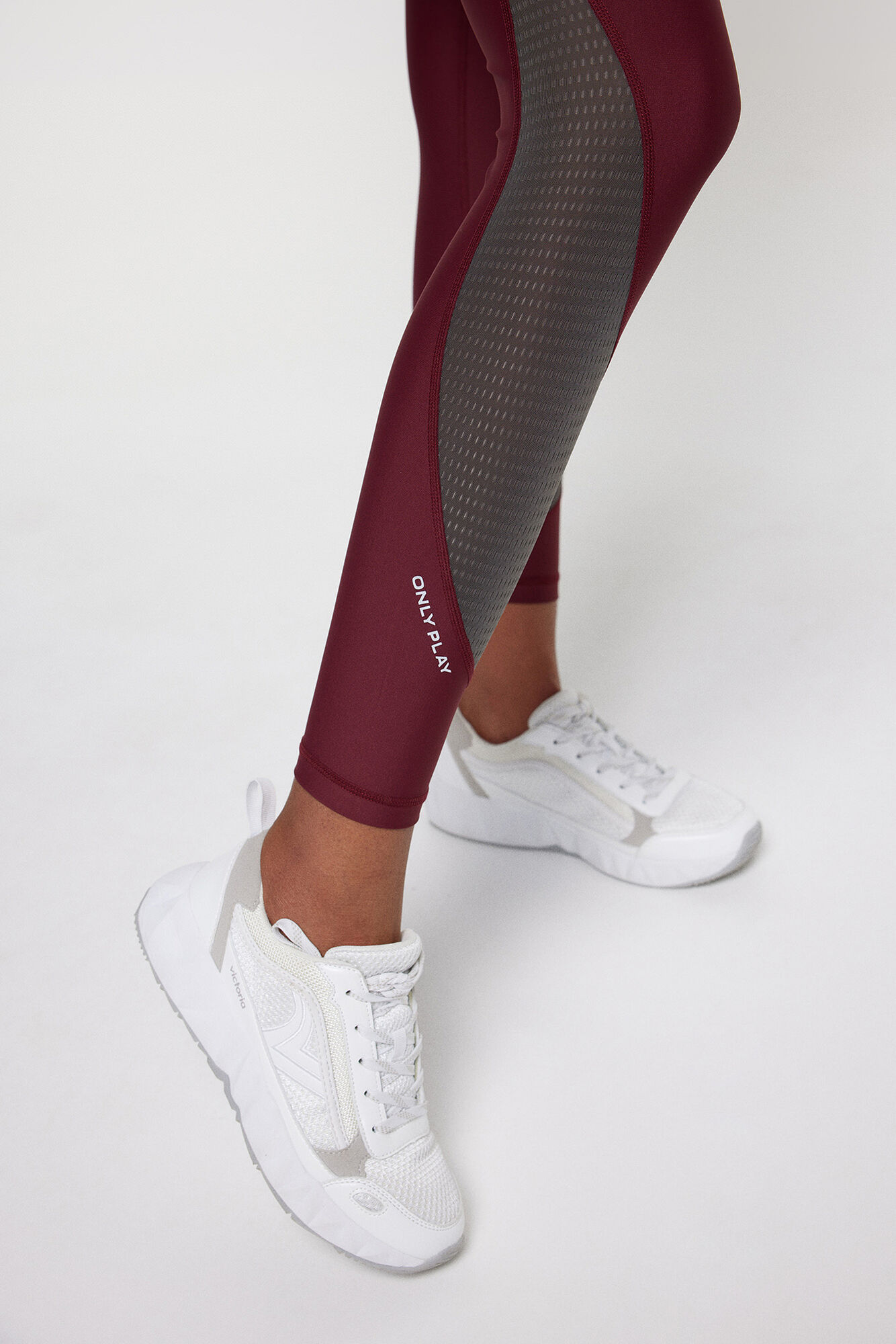 Leggings com detalhes refletivos
