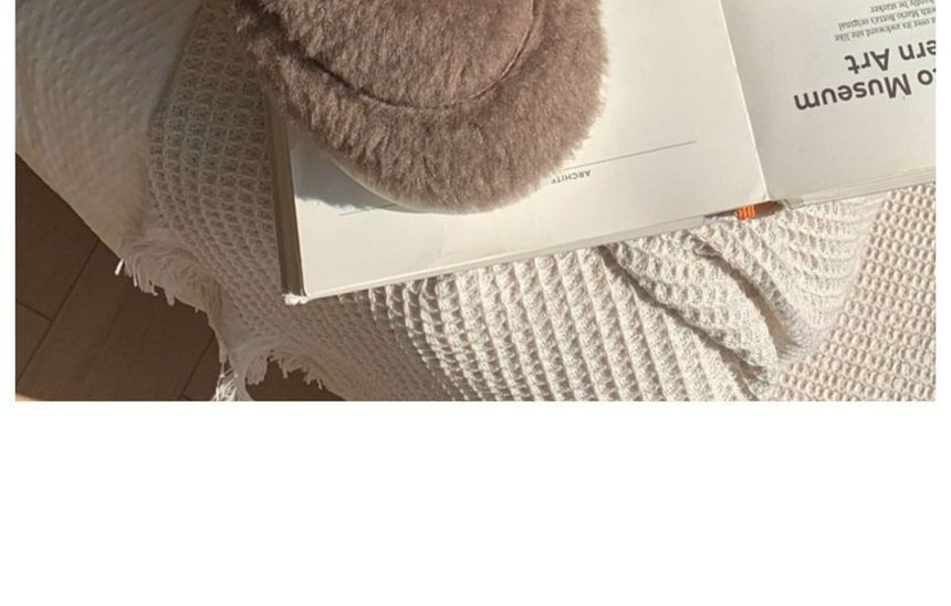 Dalli Daisy - Label Applique Fluffy Slippers
