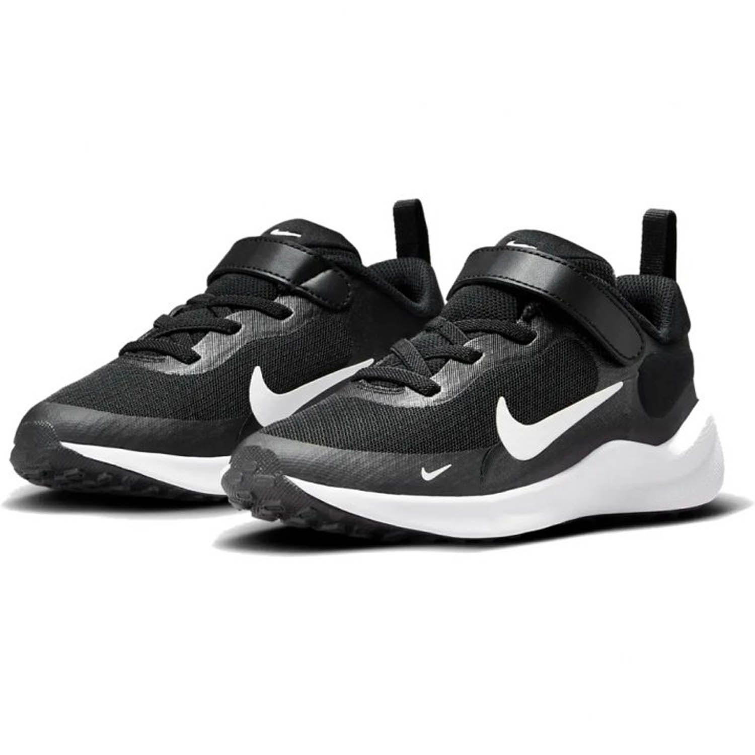 Nike  Revolution 7