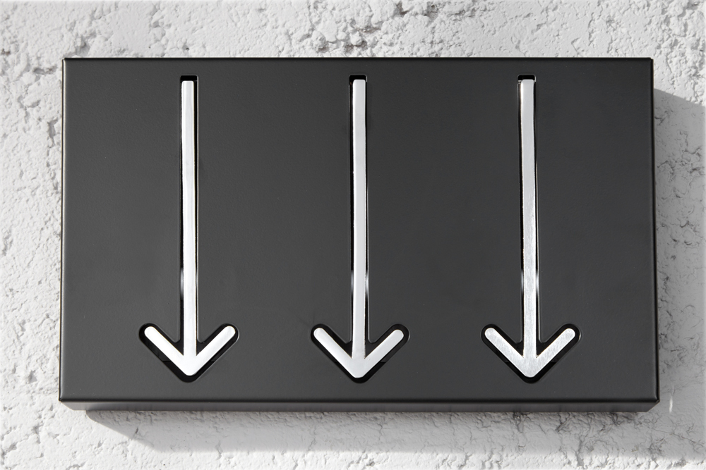 Moderne Design Wandgarderobe ARROW 30cm schwarz mit 3 Haken