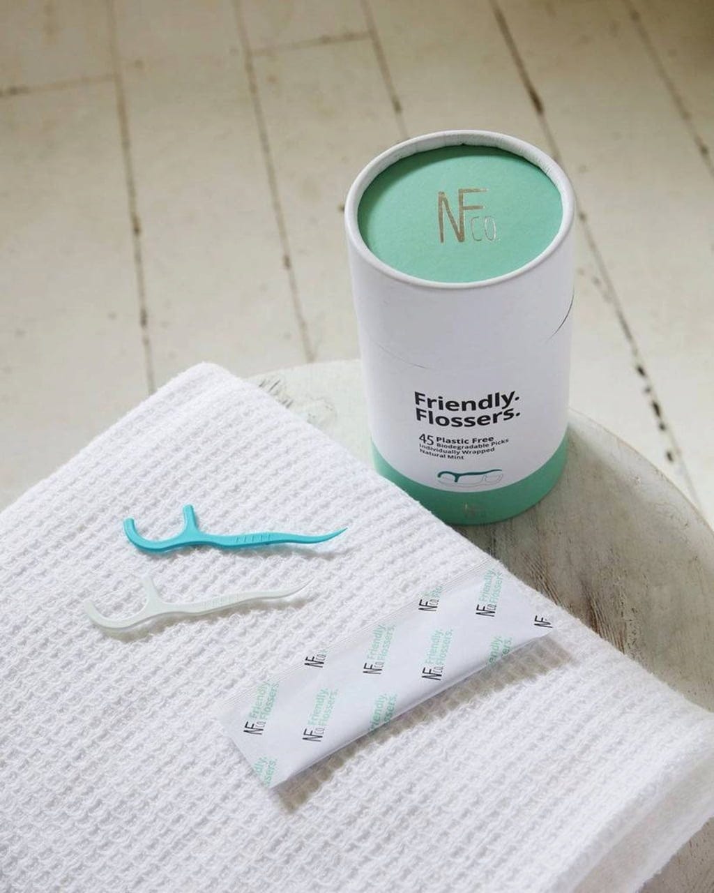 Natural Family CO.  Friendly. Flossers. Floss Picks, 45 Stk