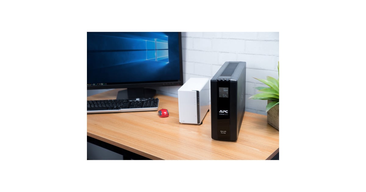 APCBack-UPS PRO BR900MI - Noodstroomvoeding ups  (Zwart, 6x C13 uitgang, USB, 900VA)