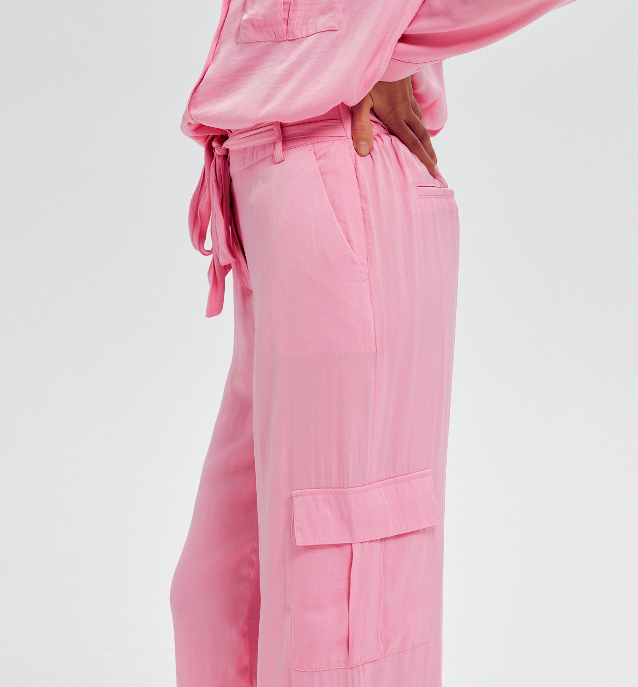 Pantalon cargo en satin Femme - Rose