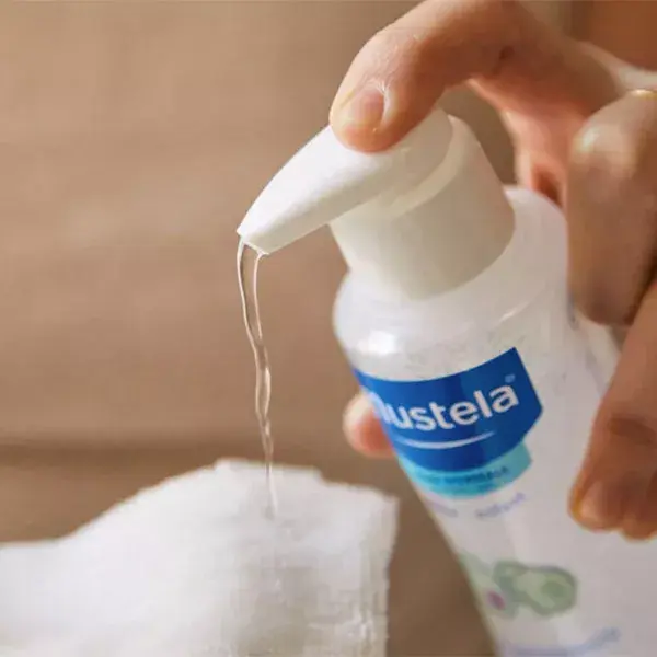 Água de Banho e Higiene Íntima Mustela Sem Enxágue 750ml