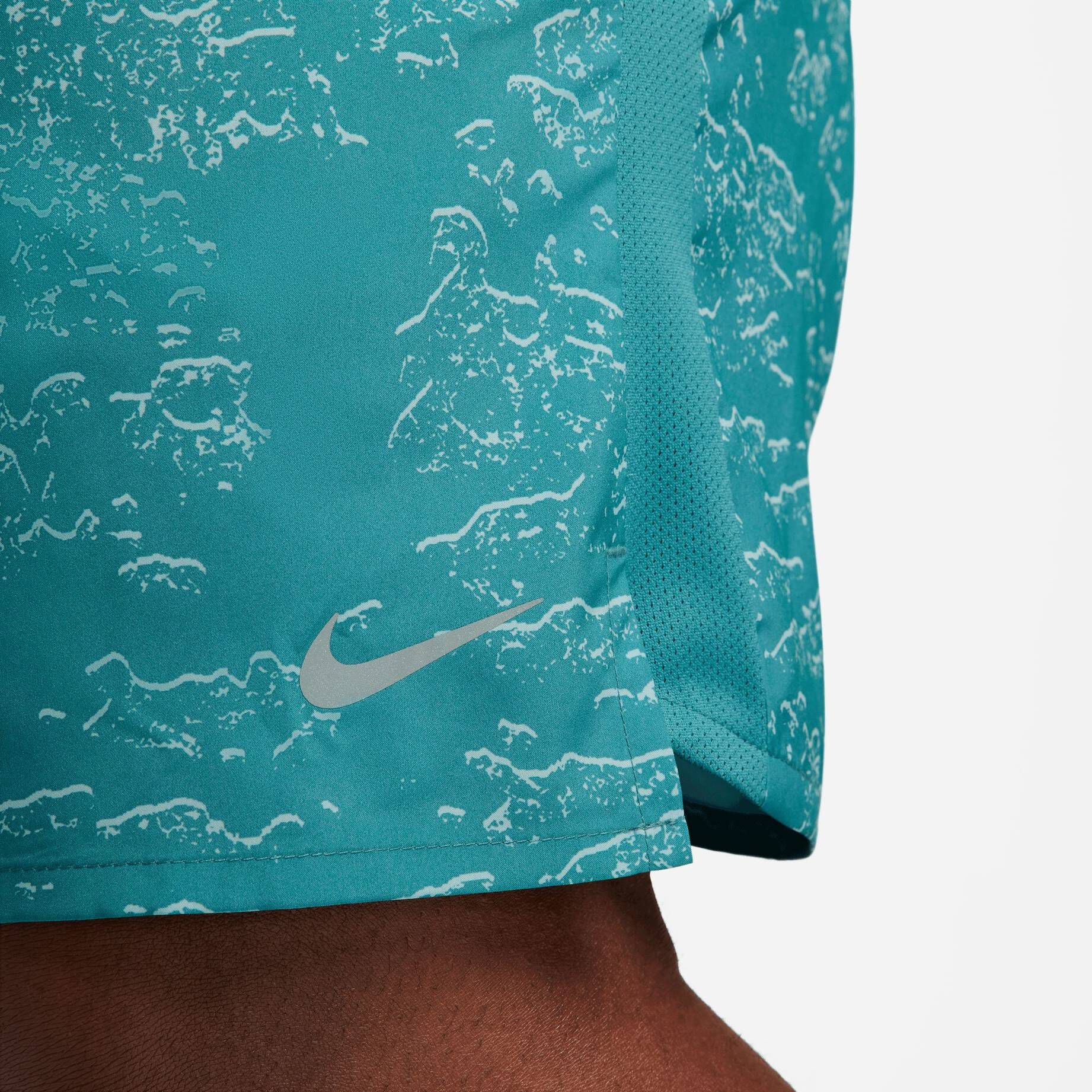 Nike| Herren Laufshorts RUN DIVISION CHALLENGER