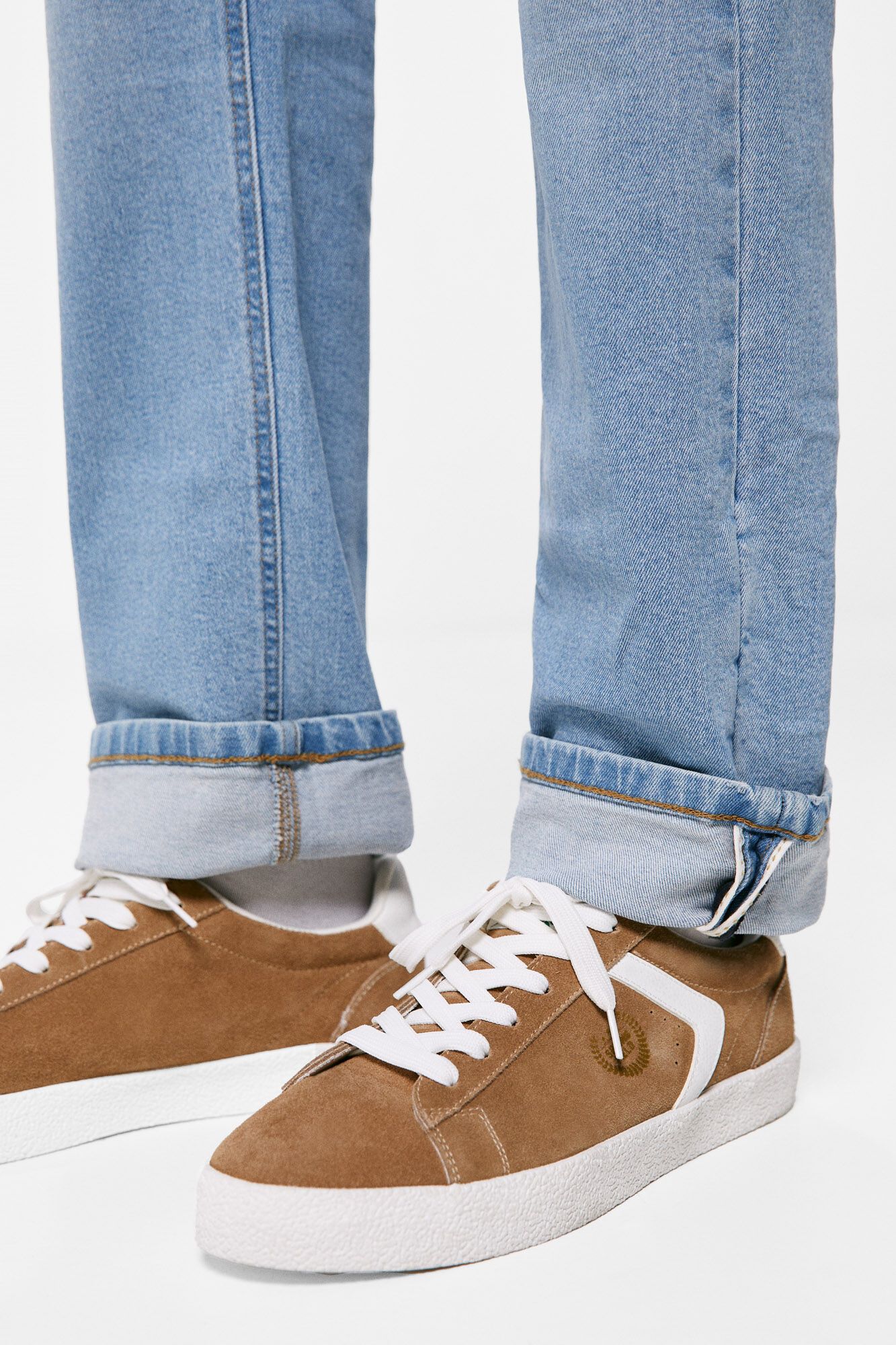 jeans de lavagem clara padrão