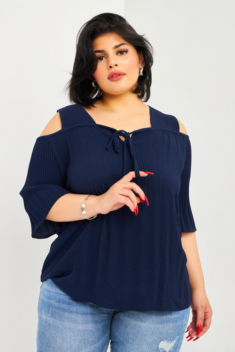 Blouse bleue épaules dénudées plissé