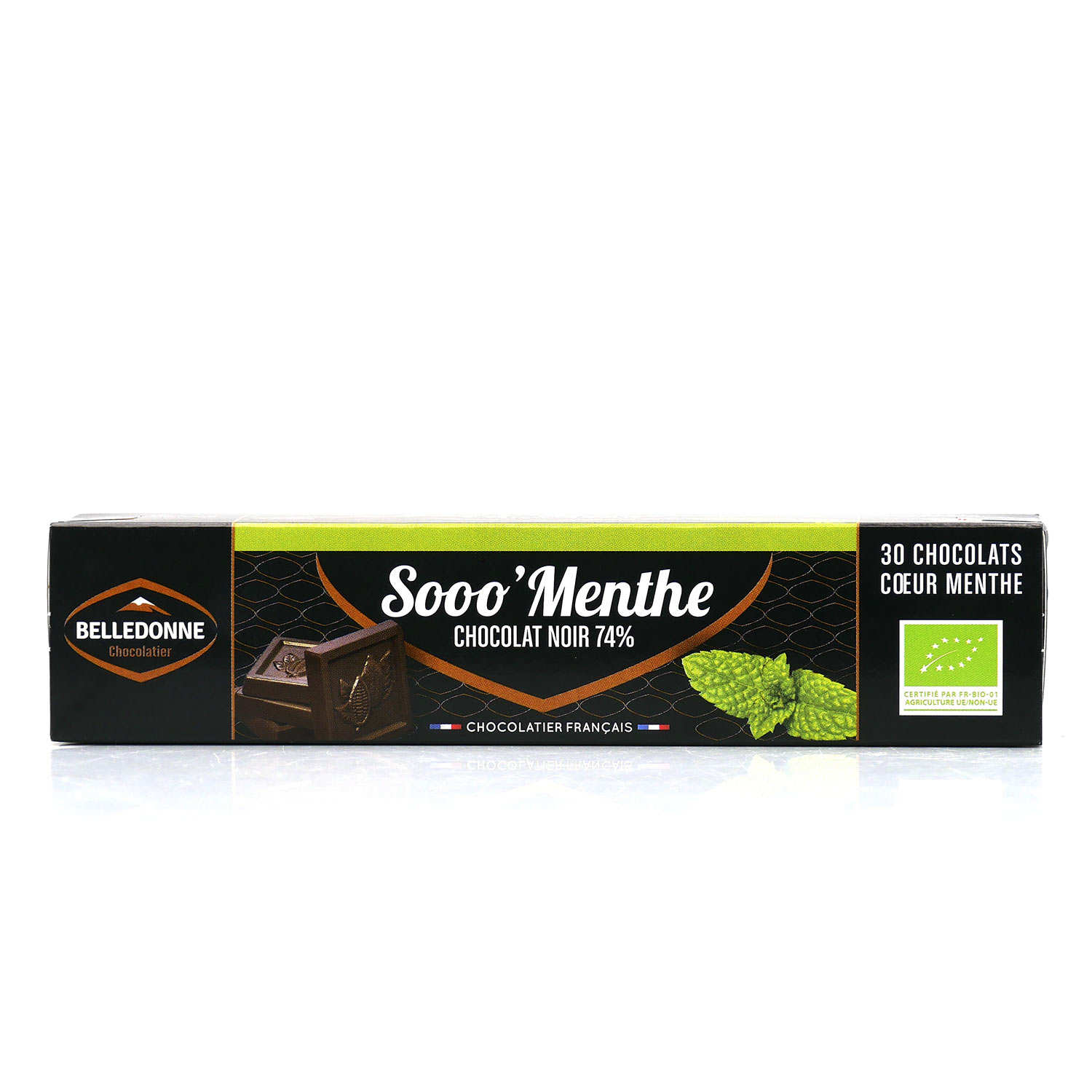 Ganaches au chocolat au lait parfumées à l'huile essentielle de menthe poivrée enrobées de chocolat noir