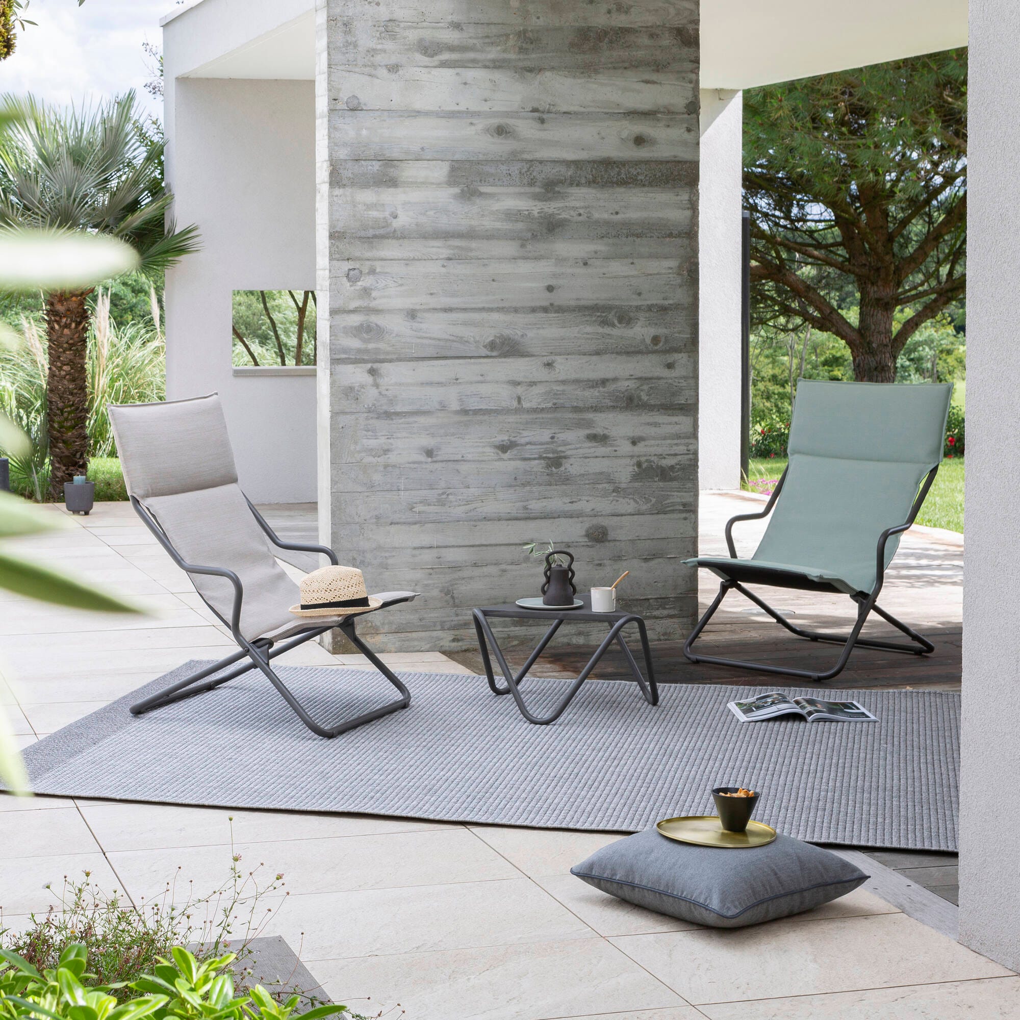 Couchtisch mikroperforierte Tischplatte Vogue Aluminium Grau Titane