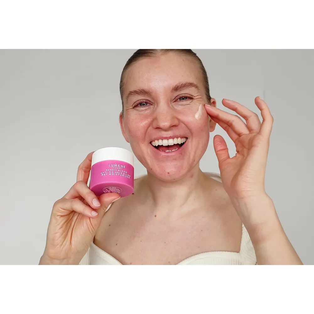 Lumene Nordic Bloom Anti-Wrinkle & Firm Day Moisturizer - 50 ml.