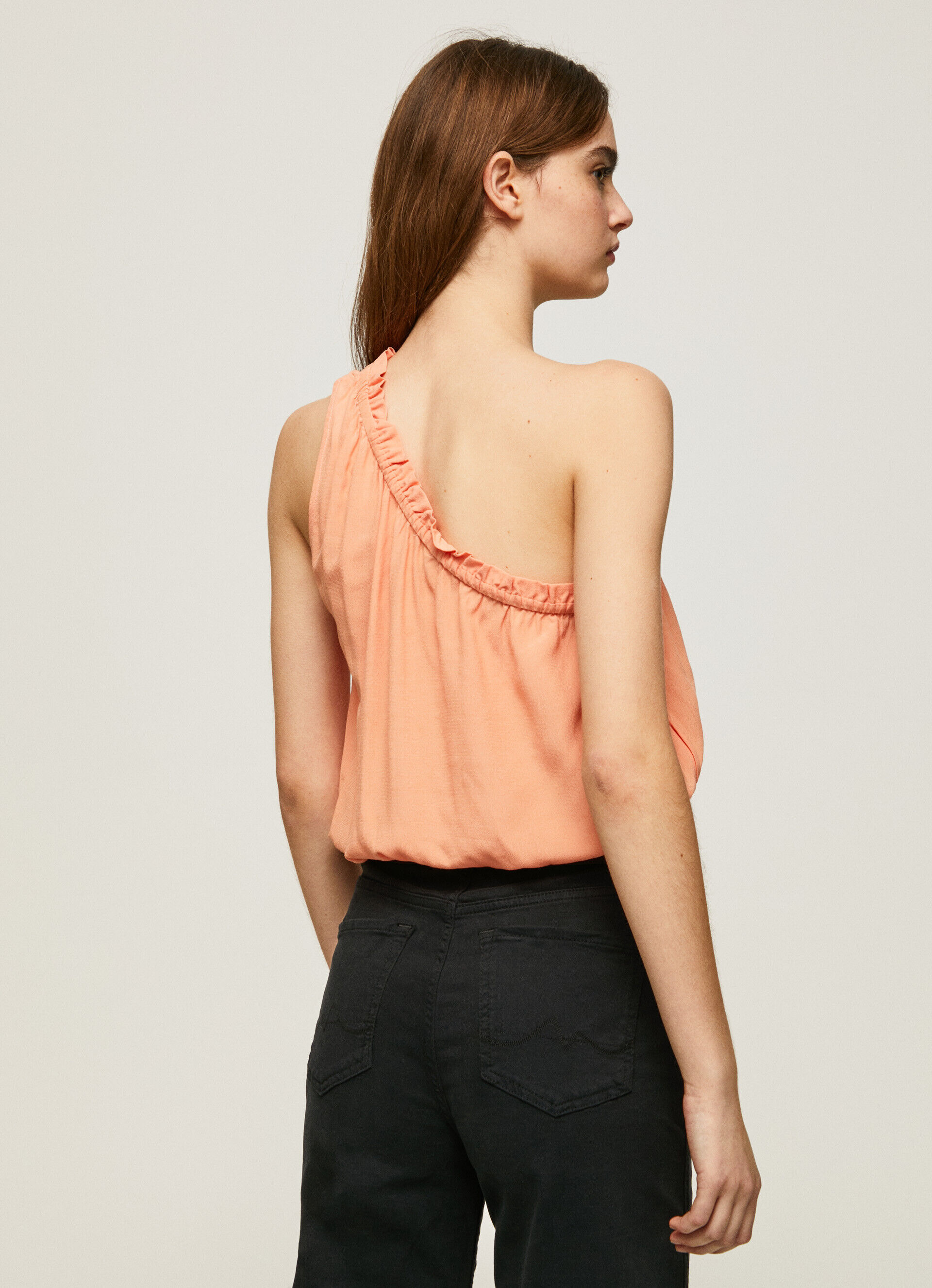 Blusa com decote assimétrico - pêssego e laranja
