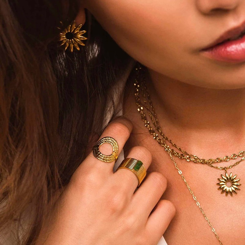 Bague ajustable en acier dorée
