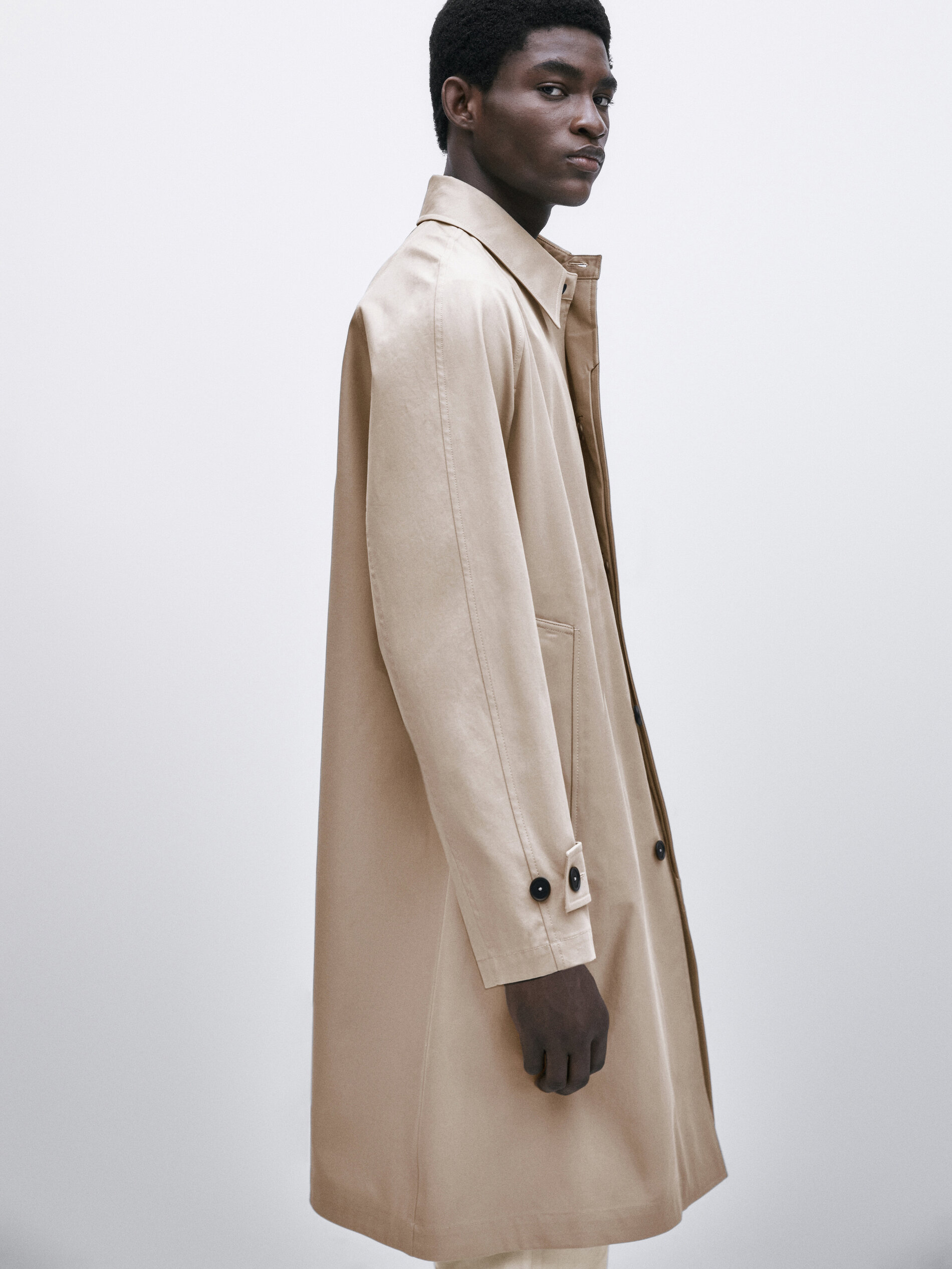 Trench coat volumoso em algodão - Studio - ARENA