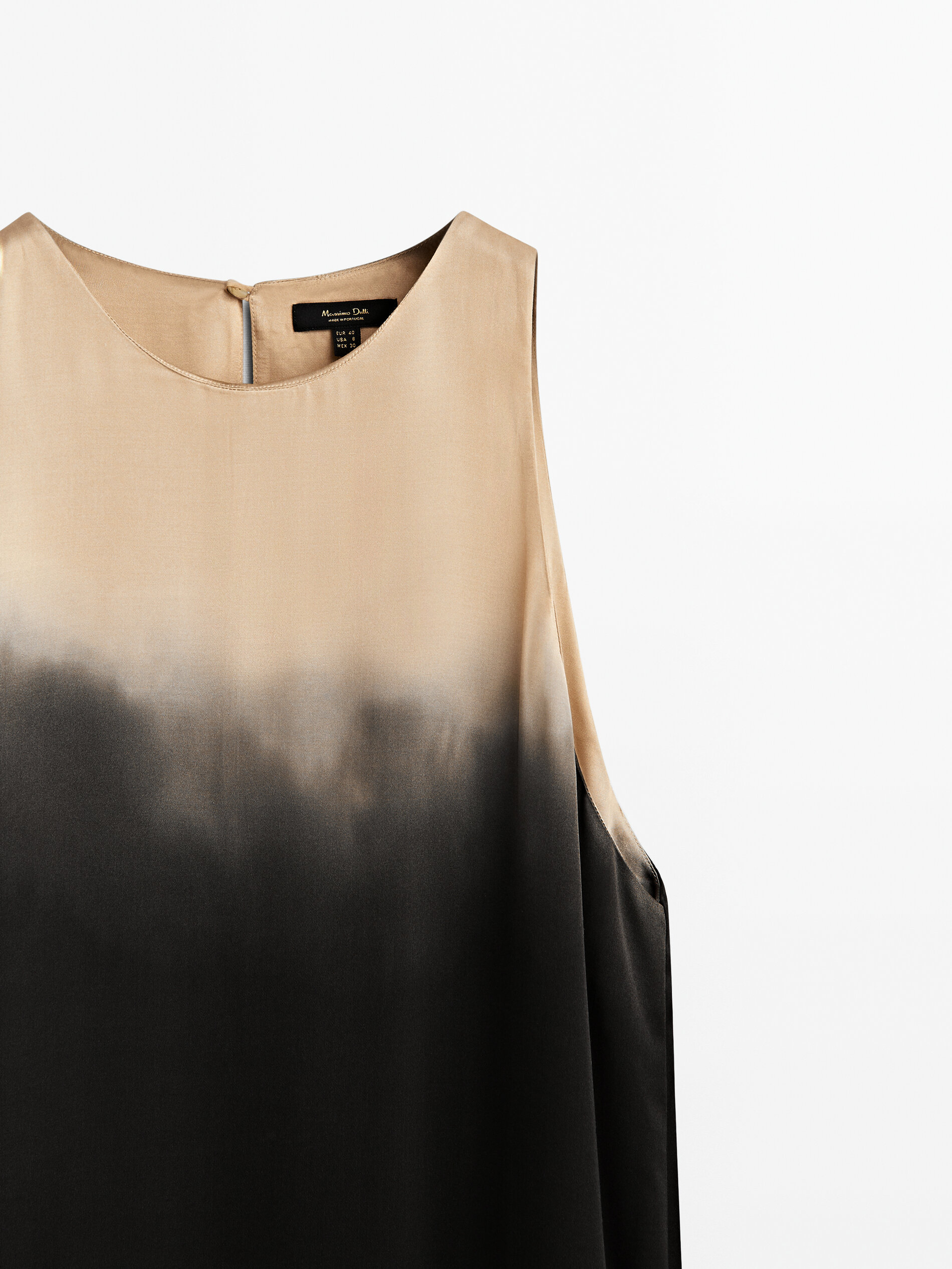 Vestido amplo fumado sem manga - PRETO