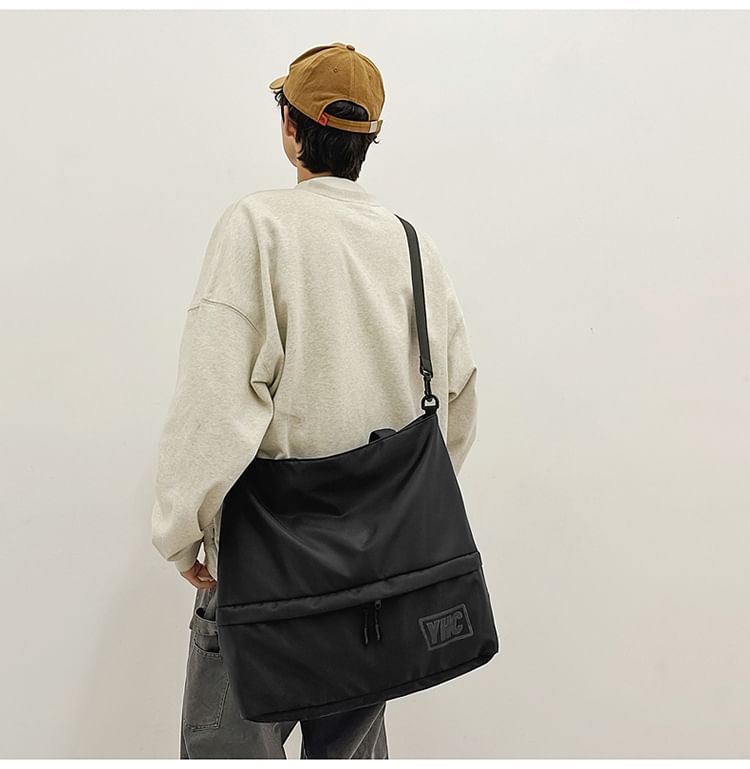 Hikuozy - Nylon Tote Bag met Letterprint