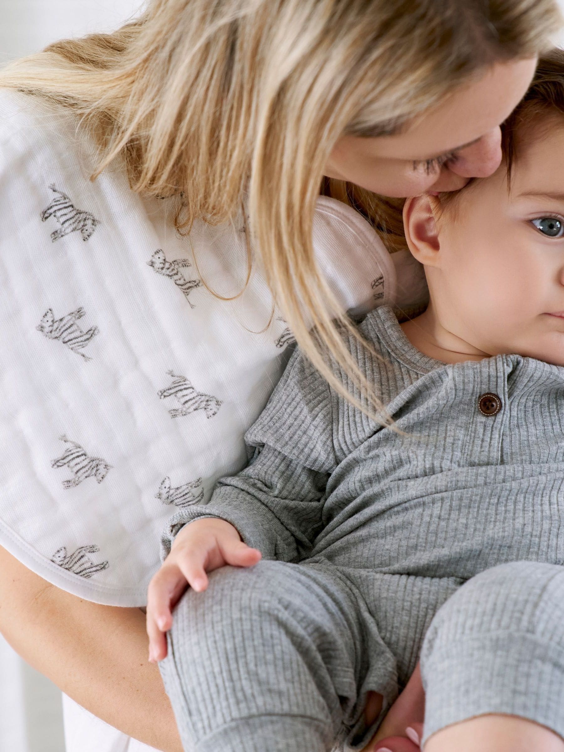 aden + anais - Set van 2 katoenen mousseline slabbetjes