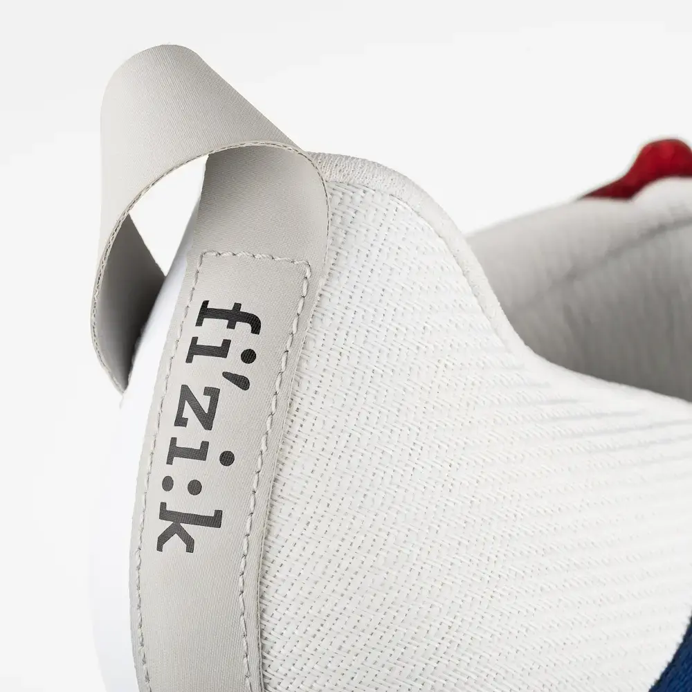 Fizik Transiro Hydra Aeroweave Carbon Triathlonschoenen Wit/Rood/Blauw