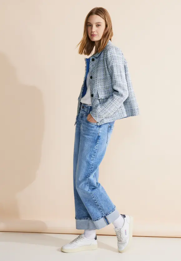 Kurze Bouclé Jacke - warm light blue