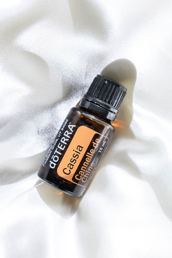 Huile de cannelle de chine  Cinnamomum cassia