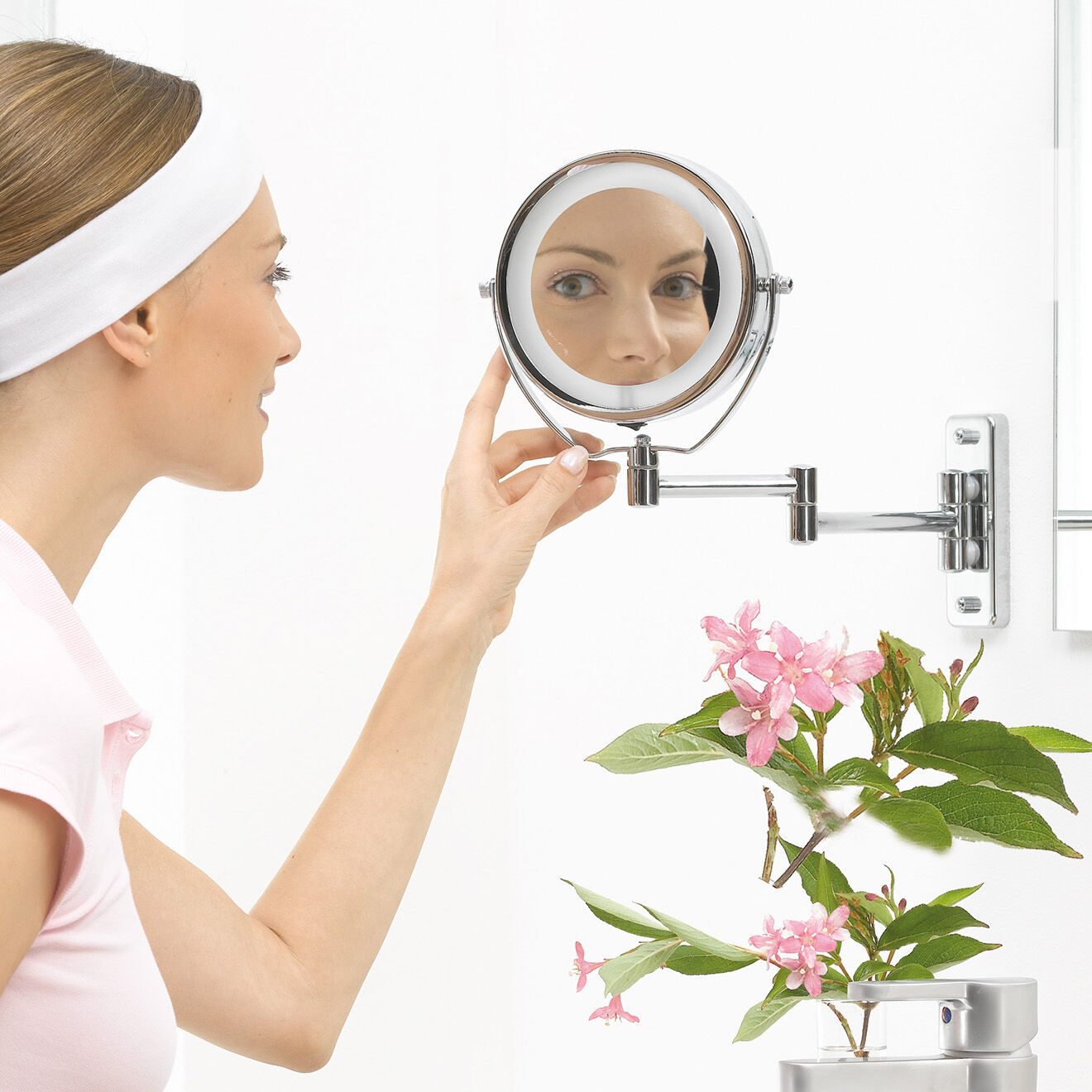 Beurer Miroir éclairé 2 en 1 mural ou à poser chrome