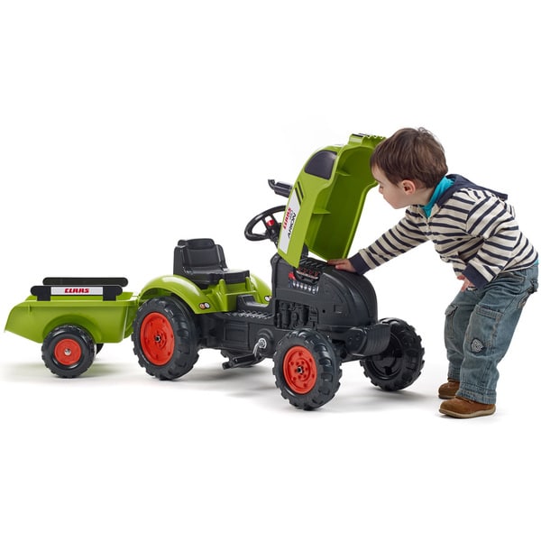 Tracteur à pédales Claas avec remorque