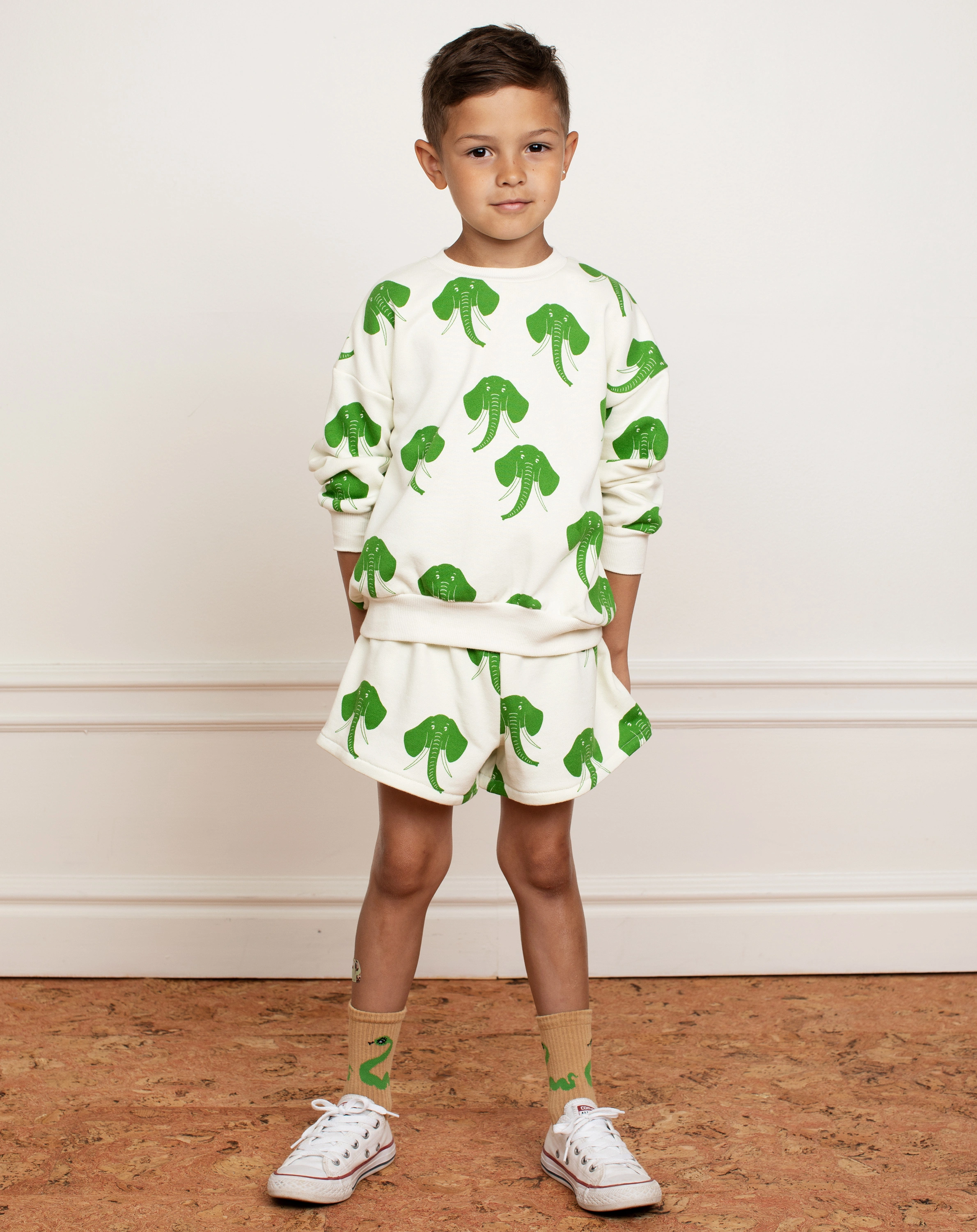 Sweatshorts ELEPHANTS in offwhite