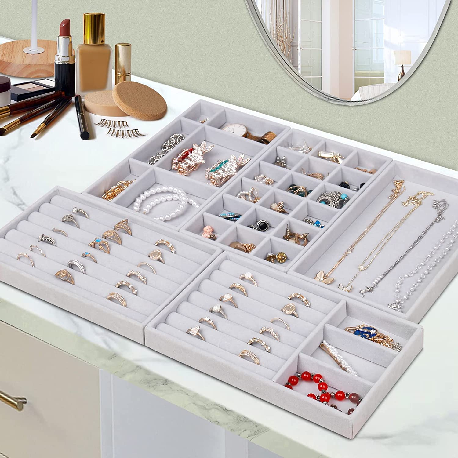 (15.5x11.5x2.5cm) Velour Schmuckschatulle Aufbewahrungsbox Organizer für Ringe / Halskette / Ohrringe / Armbänder - Style 2 / Grau