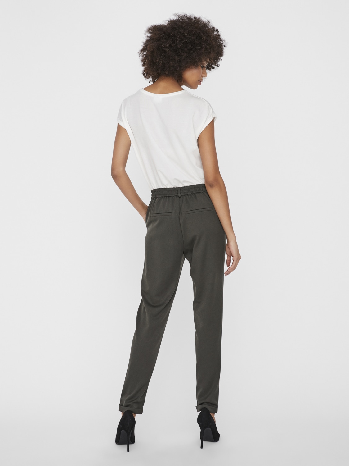 Vero Moda Anzughose »VMMAYA MR LOOSE SOLID PANT NOOS«  knöchelfreie Form mit Saumaufschlag