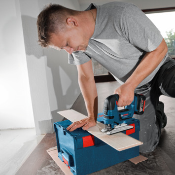 Bosch Professional accu decoupeerzaag GST 18V-LI B (zonder accu)