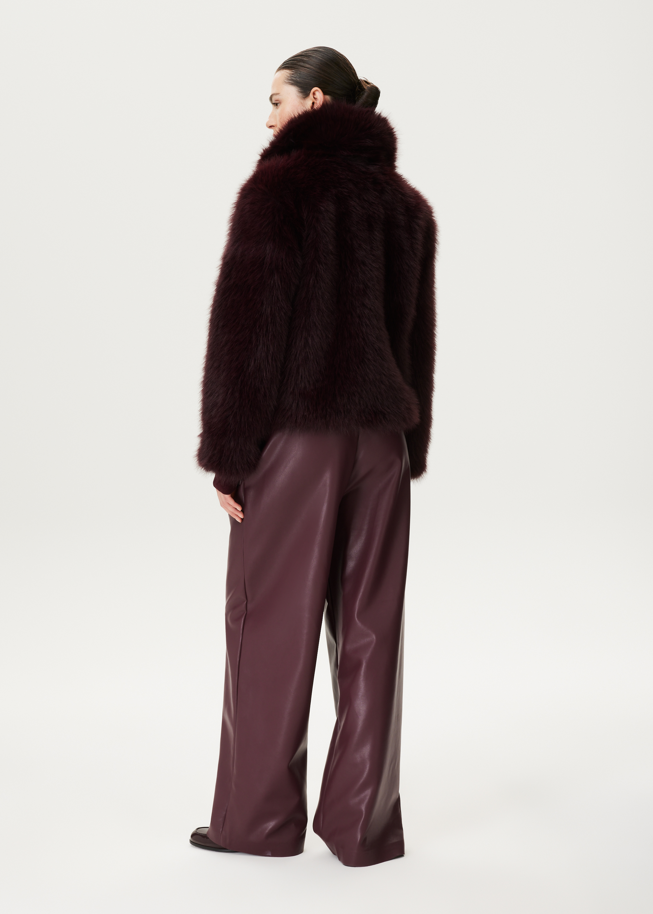 Korte faux fur jas