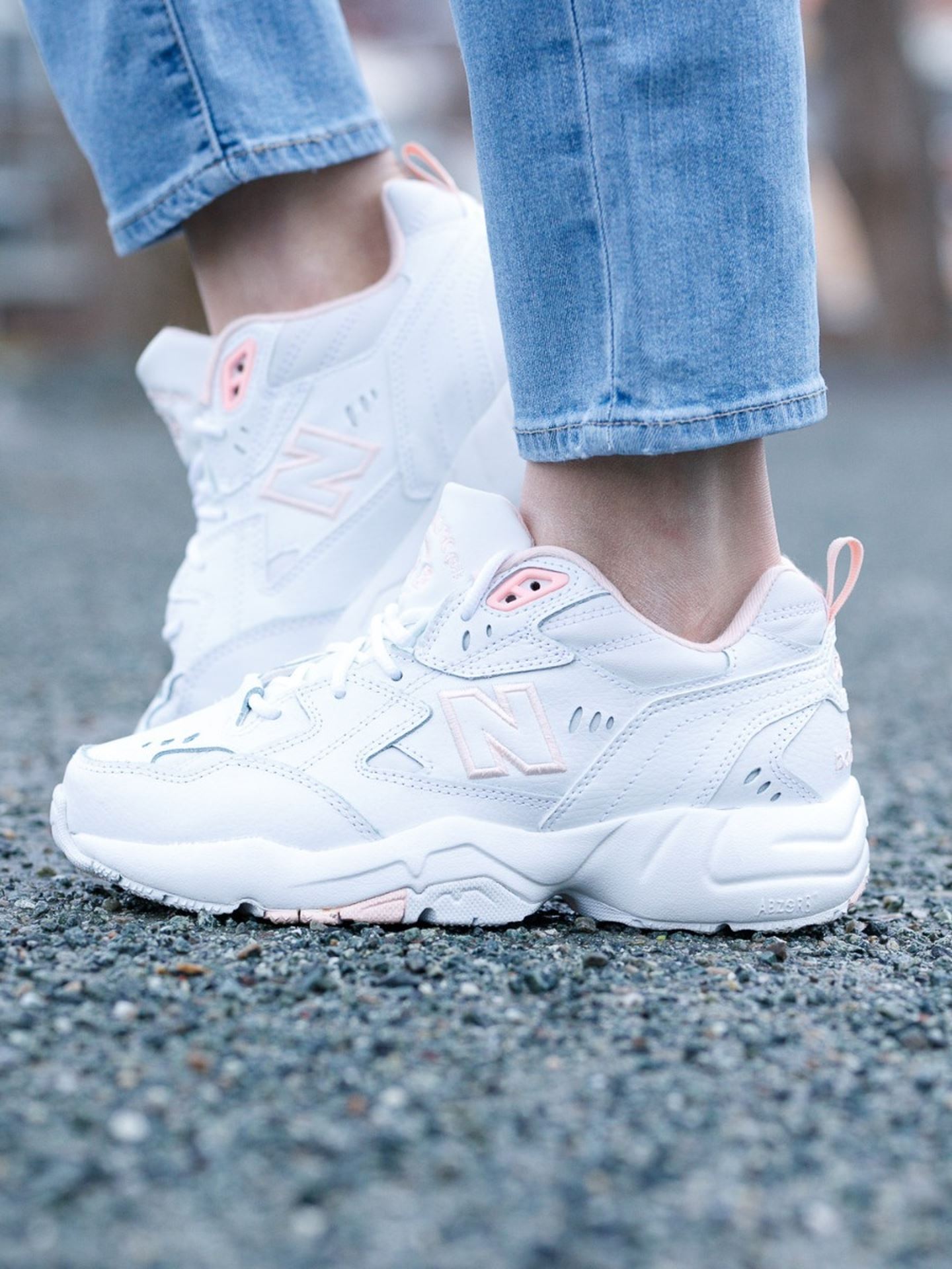 New Balance WX608